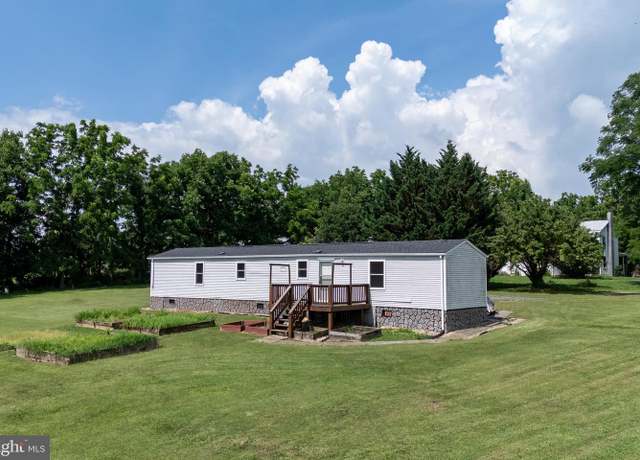 Property at 645 Barbershop Rd, Edinburg, VA 22824
