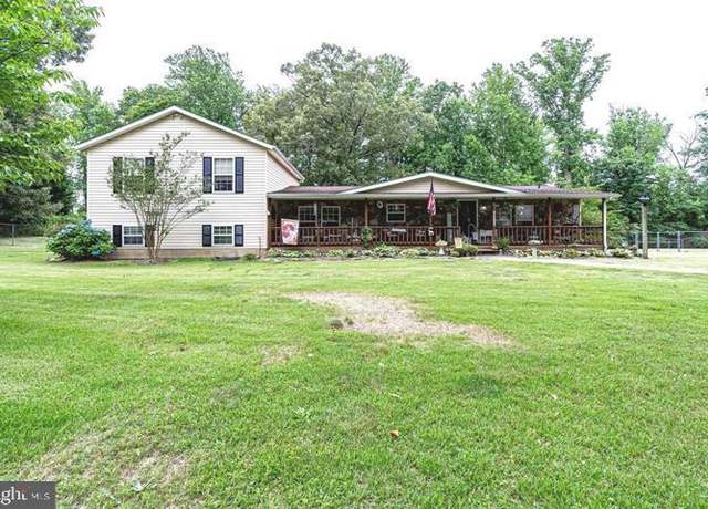 Property at 49 Stafford Indians Ln, Fredericksburg, VA 22405, 4 beds, 4 baths