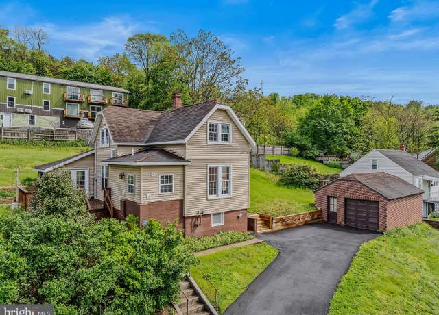 Property at 151 S Laurel Ave, Berkeley Springs, WV 25411, 3 beds, 2 baths