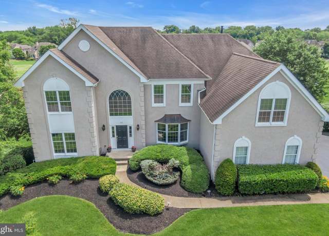 Property at 110 Muirfield Ct, Moorestown, NJ 08057, 4 beds, 3.5 baths