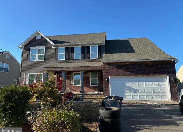 Property at 5 Adrift Ave, Barnegat, NJ 08005, 4 beds, 2.5 baths