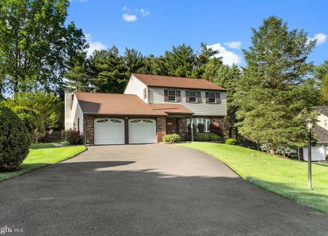 Property at 205 Creekwood Dr, Feasterville Trevose, PA 19053, 4 beds, 2.5 baths