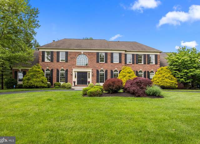 Property at 42 Woodside Ln, New Hope, PA 18938, 4 beds, 3.5 baths