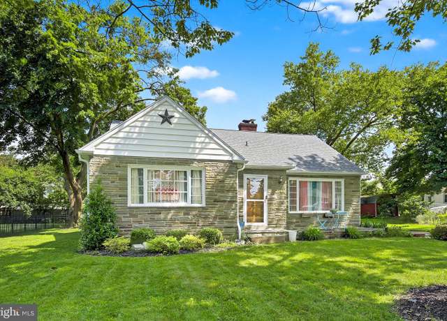 Property at 15 Overlook Ave, Lancaster, PA 17601, 4 beds, 2 baths