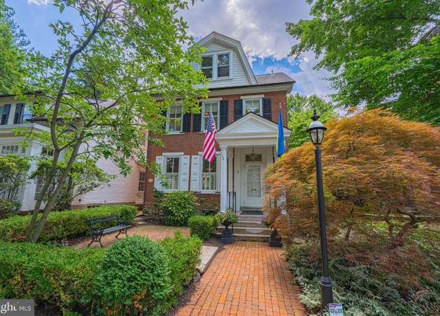 Property at 132 E Market St, Bethlehem, PA 18018, 4 beds, 3.5 baths
