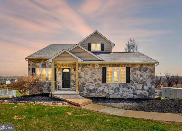 Property at 5086 Waltersdorff Rd, Spring Grove, PA 17362, 4 beds, 3 baths