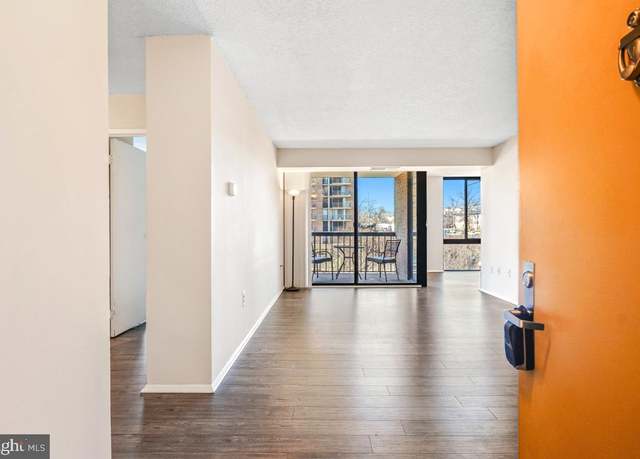 Property at 4500 S Four Mile Run Dr #204, Arlington, VA 22204, 2 beds, 2 baths