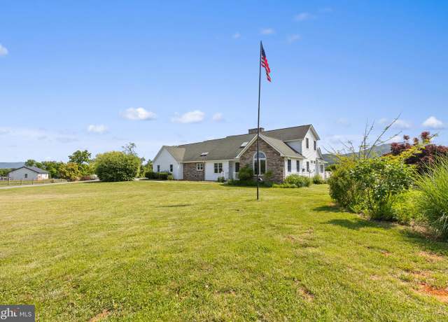 Property at 278 Wynngate Dr, Luray, VA 22835, 3 beds, 3.5 baths