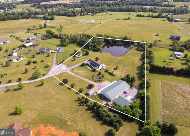 Property at 278 Wynngate Dr, Luray, VA 22835, 3 beds, 3.5 baths