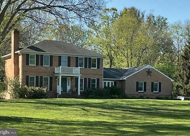 Property at 1075 Willowdale Dr, Shepherdstown, WV 25443, 3 beds, 3.5 baths