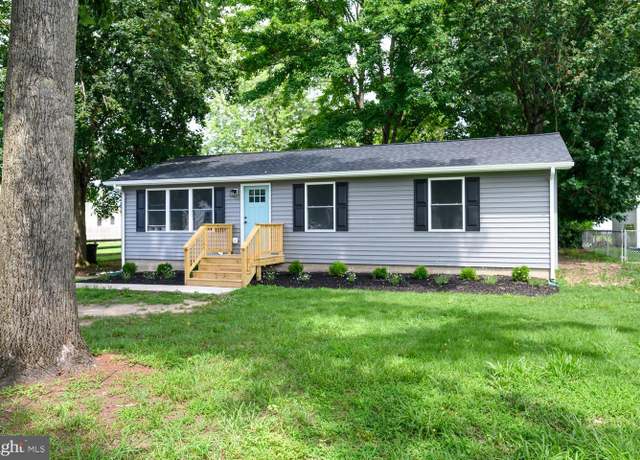 Property at 14 N Maple St, Ridgely, MD 21660, 3 beds, 1 bath