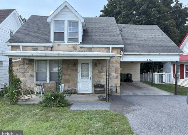 Property at 445 Stouffer Ave, Chambersburg, PA 17201, 3 beds, 1.5 baths