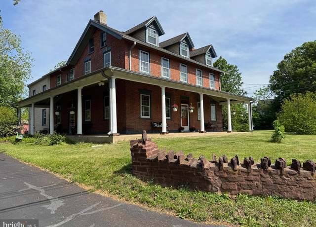 Property at 749 Allentown Rd, Lansdale, PA 19446, 4 beds, 2.5 baths