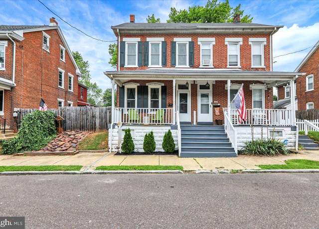 Property at 27 W 5th St, Pottstown, PA 19464, 4 beds, 2 baths