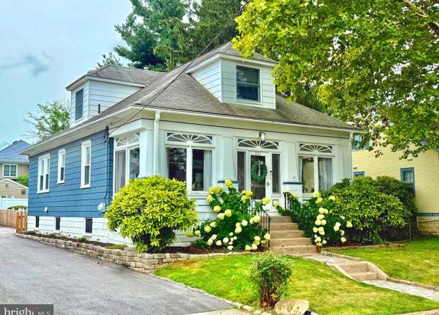 Property at 221 Dallas Rd, Willow Grove, PA 19090, 3 beds, 2 baths