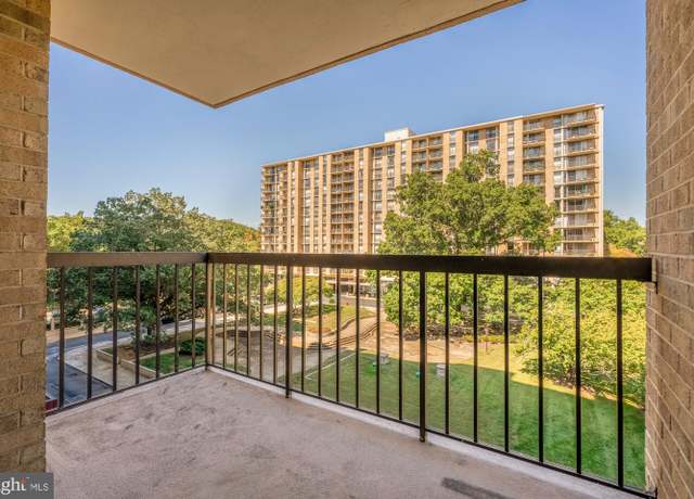 Property at 4500 S Four Mile Run Dr #304, Arlington, VA 22204, 2 beds, 2 baths