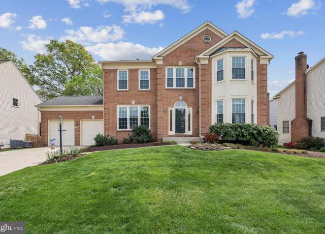 Property at 13107 Curved Iron Rd, Herndon, VA 20171, 5 beds, 3.5 baths