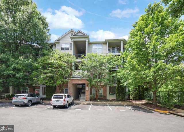 Property at 12108 Garden Grove Cir #203, Fairfax, VA 22030, 1 bed, 1 bath