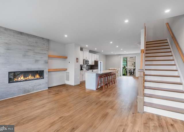 Property at 308 Bodega Ter SE, Leesburg, VA 20175, 4 beds, 3.5 baths