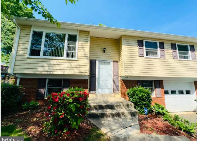 Property at 14374 Shetland Ct, Woodbridge, VA 22193, 4 beds, 2 baths