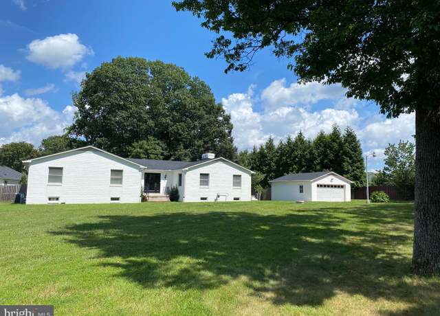 Property at 14807 Spriggs Rd, Woodbridge, VA 22193, 4 beds, 2.5 baths