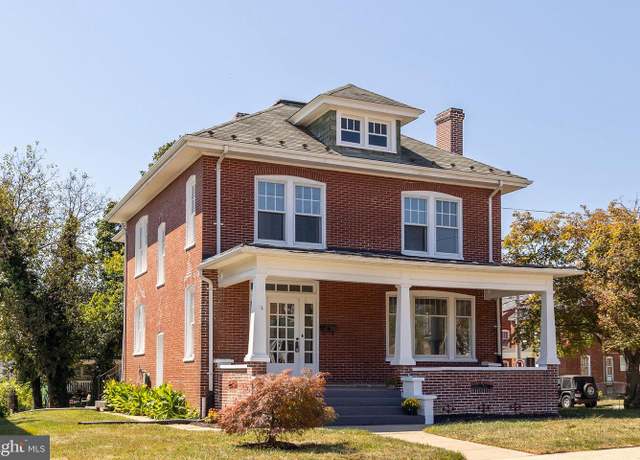 Property at 501 National Ave, Winchester, VA 22601, 4 beds, 1.5 baths