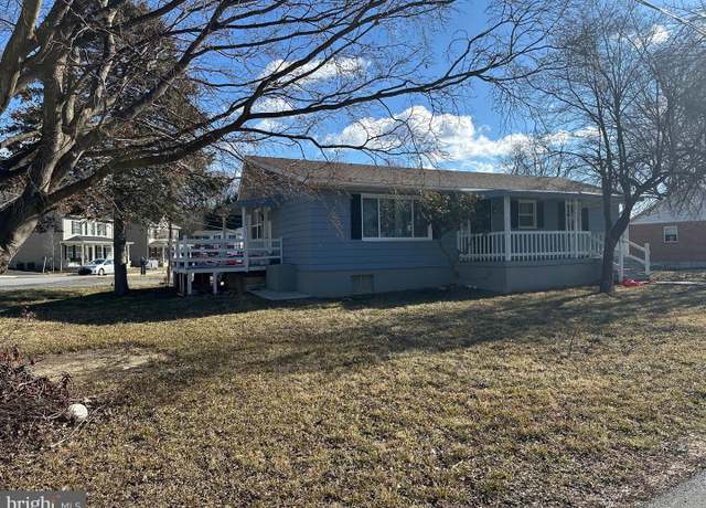 Property at 814 Reymann St N, Ranson, WV 25438, 3 beds, 2 baths