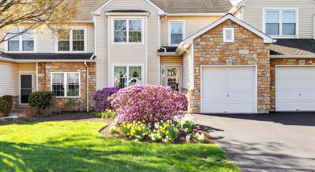 Photo of 142 Canterbury Ln, Blue Bell, PA 19422