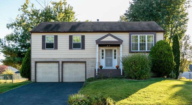 Photo of 36 Hanover Rd, Marlton, NJ 08053