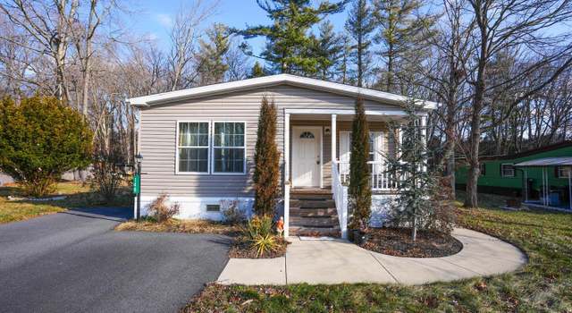 Photo of 148 E Zimmer Dr, Walnutport, PA 18088