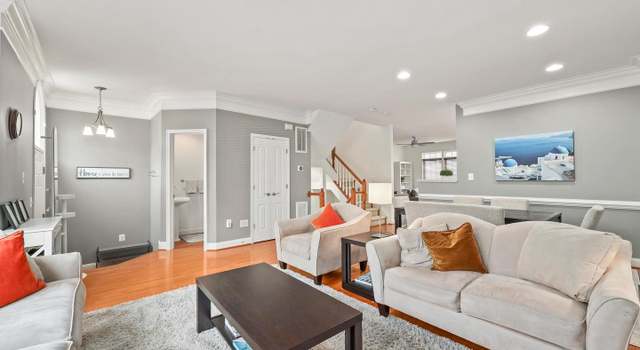 Photo of 4107 Quiet Crossing Ct, Fairfax, VA 22033
