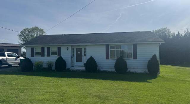Photo of 7172 Mentzer Gap Rd, Waynesboro, PA 17268