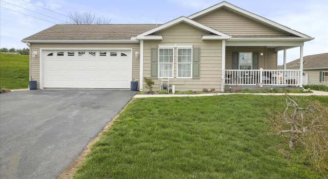 Photo of 15 Burke Dr, Shippensburg, PA 17257