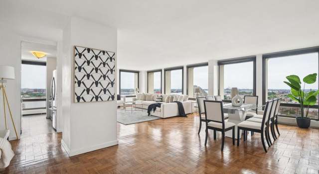 Photo of 220 Locust St Unit 15DES, Philadelphia, PA 19106