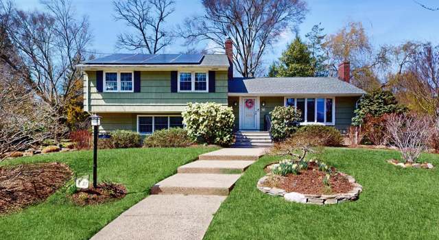 Photo of 27 Farm Rd, Ewing, NJ 08638