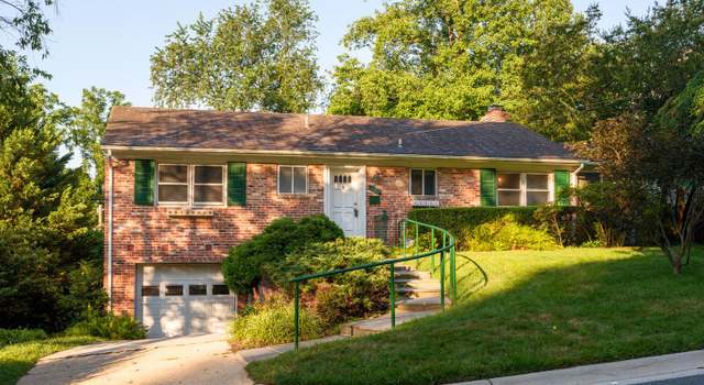Photo of 6502 Brookes Hill Ct, Bethesda, MD 20816