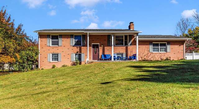 Photo of 9242 Oak Tree Cir, Frederick, MD 21701
