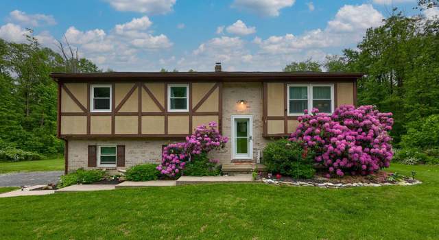 Photo of 5886 Michele Dr, Narvon, PA 17555