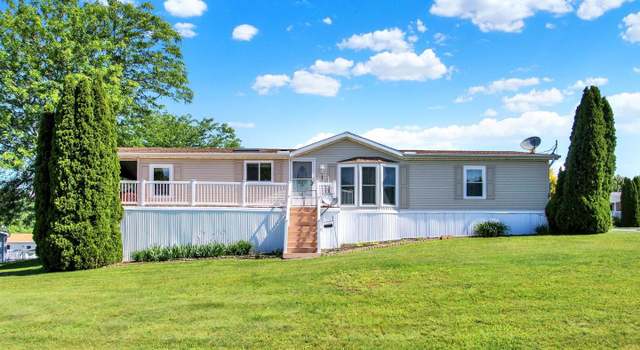 Photo of 148 Broadwing Dr, Hanover, PA 17331