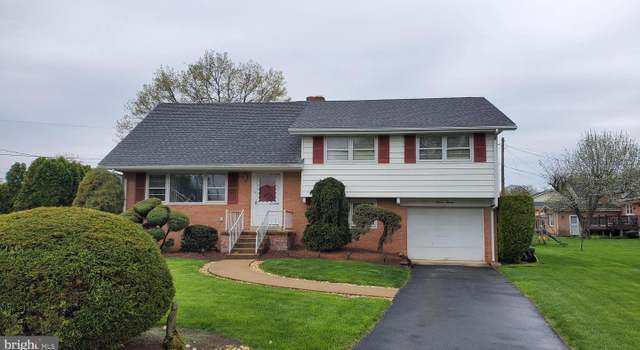 Photo of 1120 Whitfield Ct, Reading, PA 19609