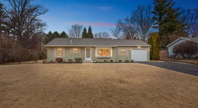 Photo of 111 Maple Ln, Doylestown, PA 18901
