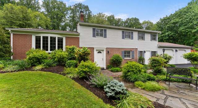 Photo of 27 Hillbrook Cir, Malvern, PA 19355