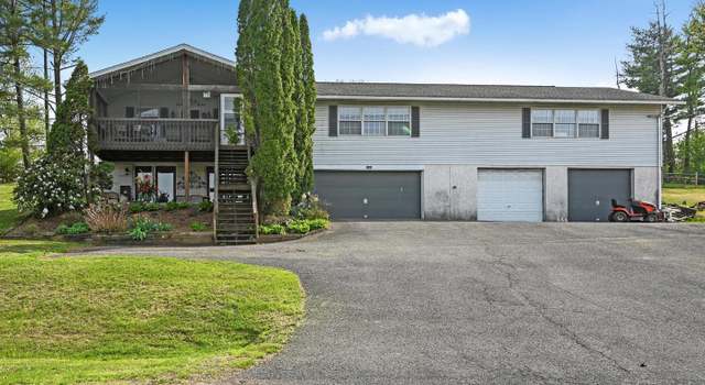 Photo of 1648-1650 Wampum Dr, Auburn, PA 17922