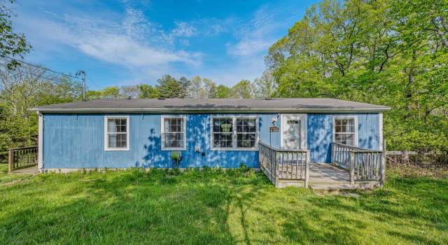 Photo of 840 Cedar Run Ln, Great Cacapon, WV 25422