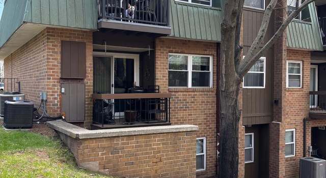 Photo of 402 Meadowview Ln #402, Mont Clare, PA 19453