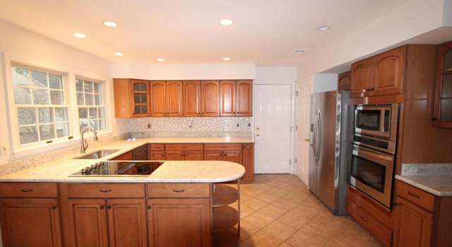 Photo of 20749 Arbor Ct, Sterling, VA 20165