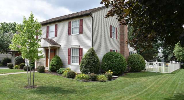 Photo of 810 Rosewood Ct, Chambersburg, PA 17201