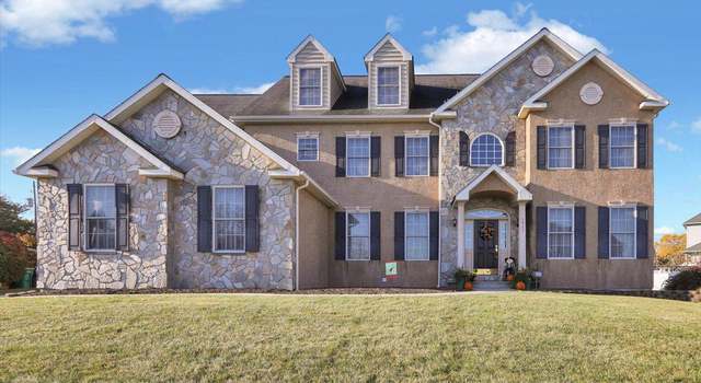 Photo of 2522 Cromwell Dr, Reading, PA 19610