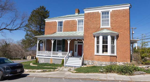 Photo of 322 Main St E, Fincastle, VA 24090