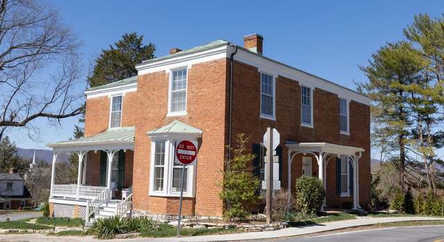 Photo of 322 Main St E, Fincastle, VA 24090